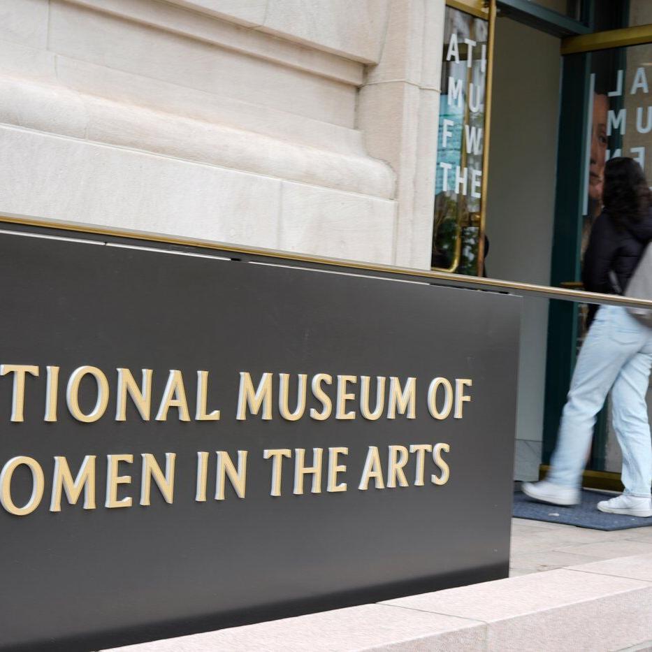 Louvre heist highlights thorny issue for museums: How to secure art without becoming fortresses